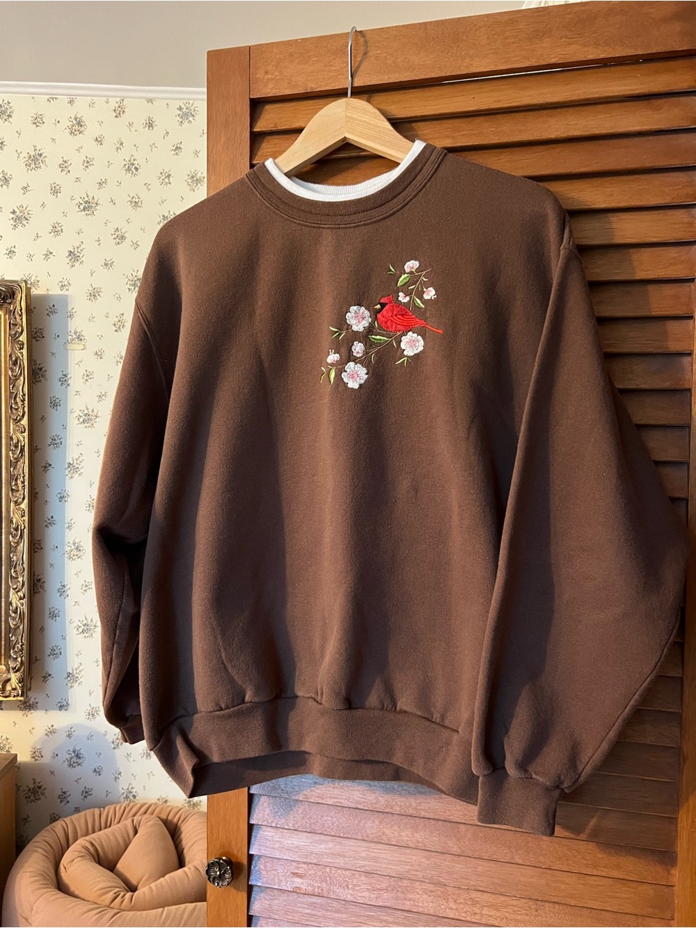 Brown Crewneck Sweatshirt with Cardinal & Floral Embroidery
